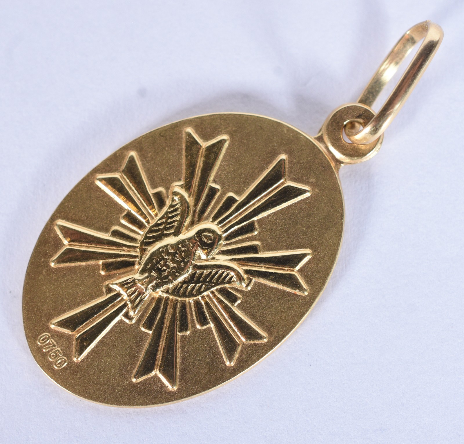 Pendente de Nossa Senhora ouro 18 k (Por motivos de segurança a peça... - foto 5 de 6