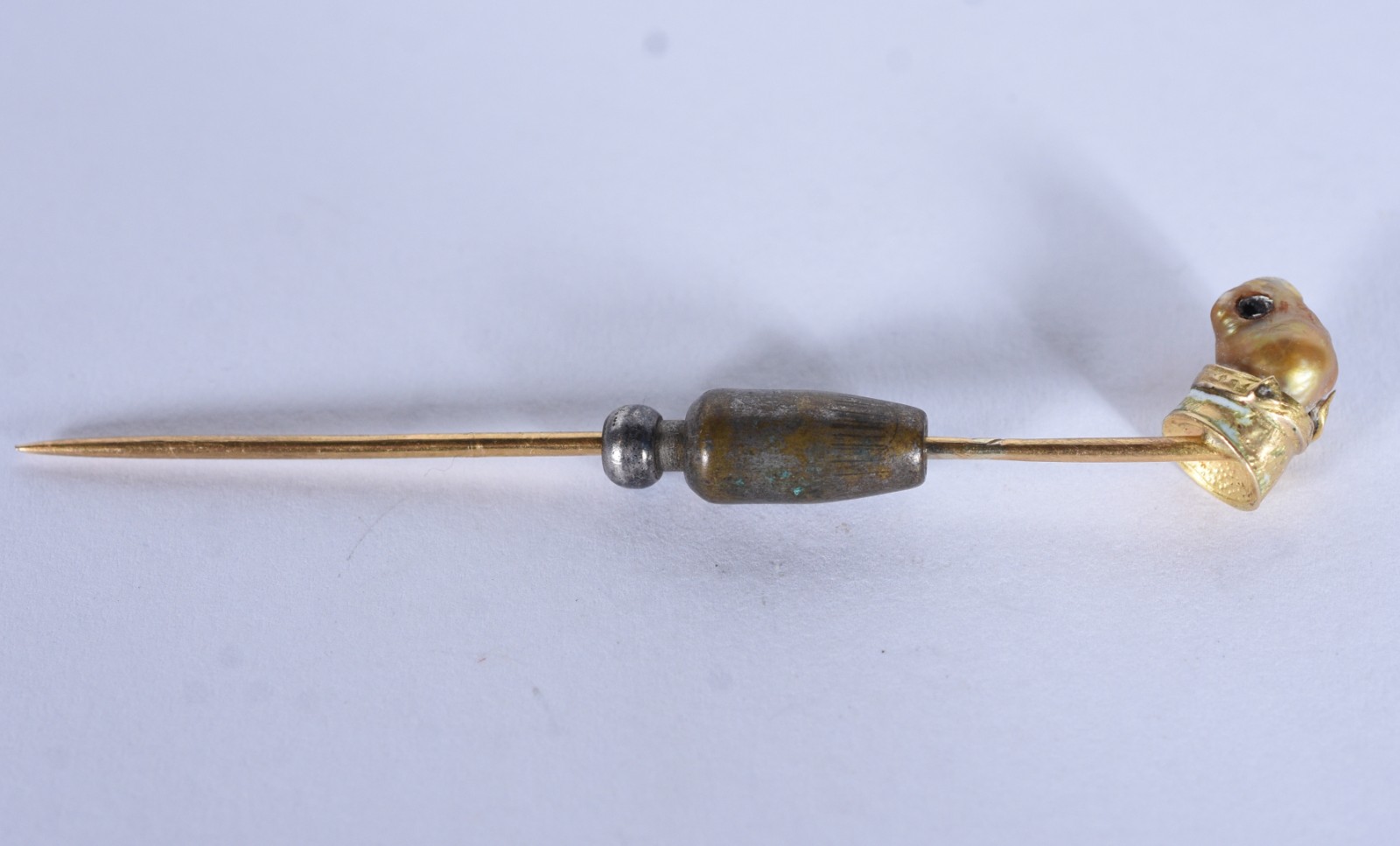 Alfinete de ouro 18 k com cachorro (Por motivos de segurança a peça... - foto 7 de 7