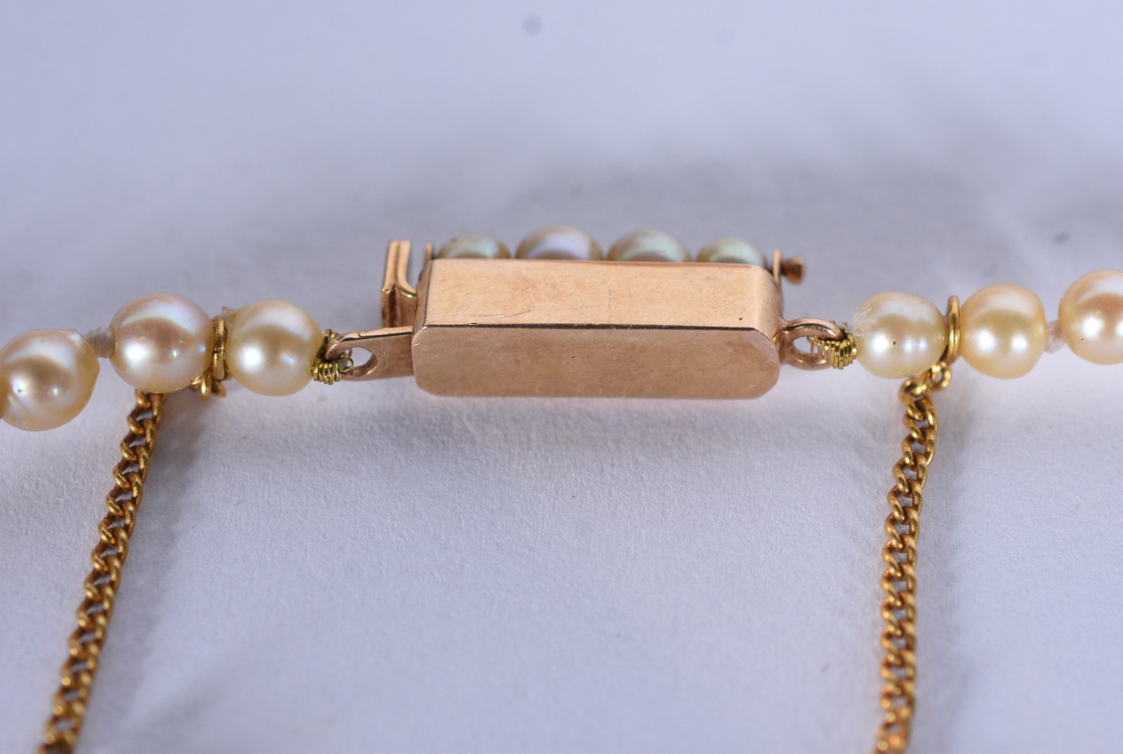 Colar de perolas com fecho de ouro 18 k (Por motivos de segurança a... - foto 6 de 6