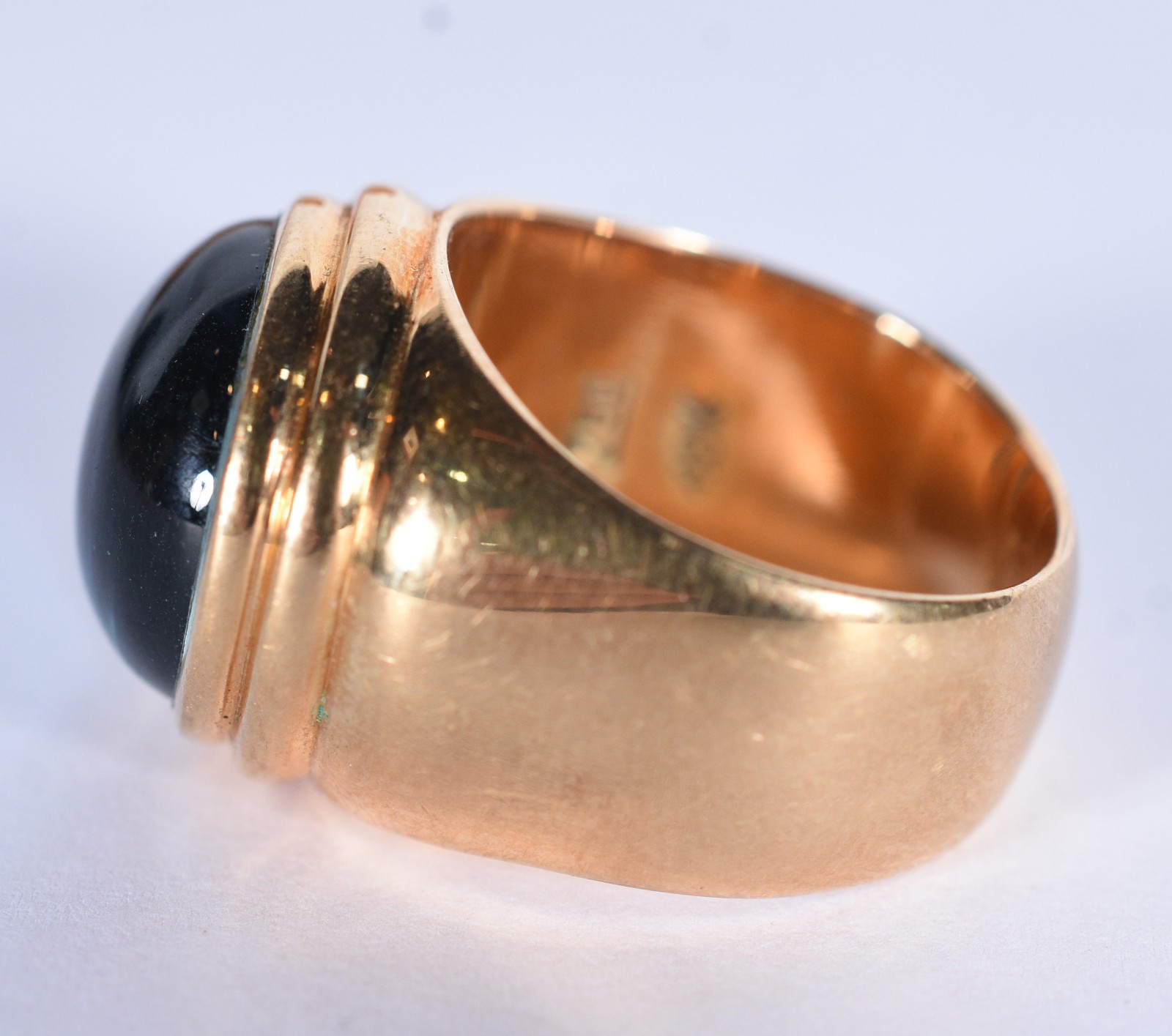 Anel de ouro 18 k com pedra azul, aro 17 (Por motivos de segurança a... - foto 3 de 6