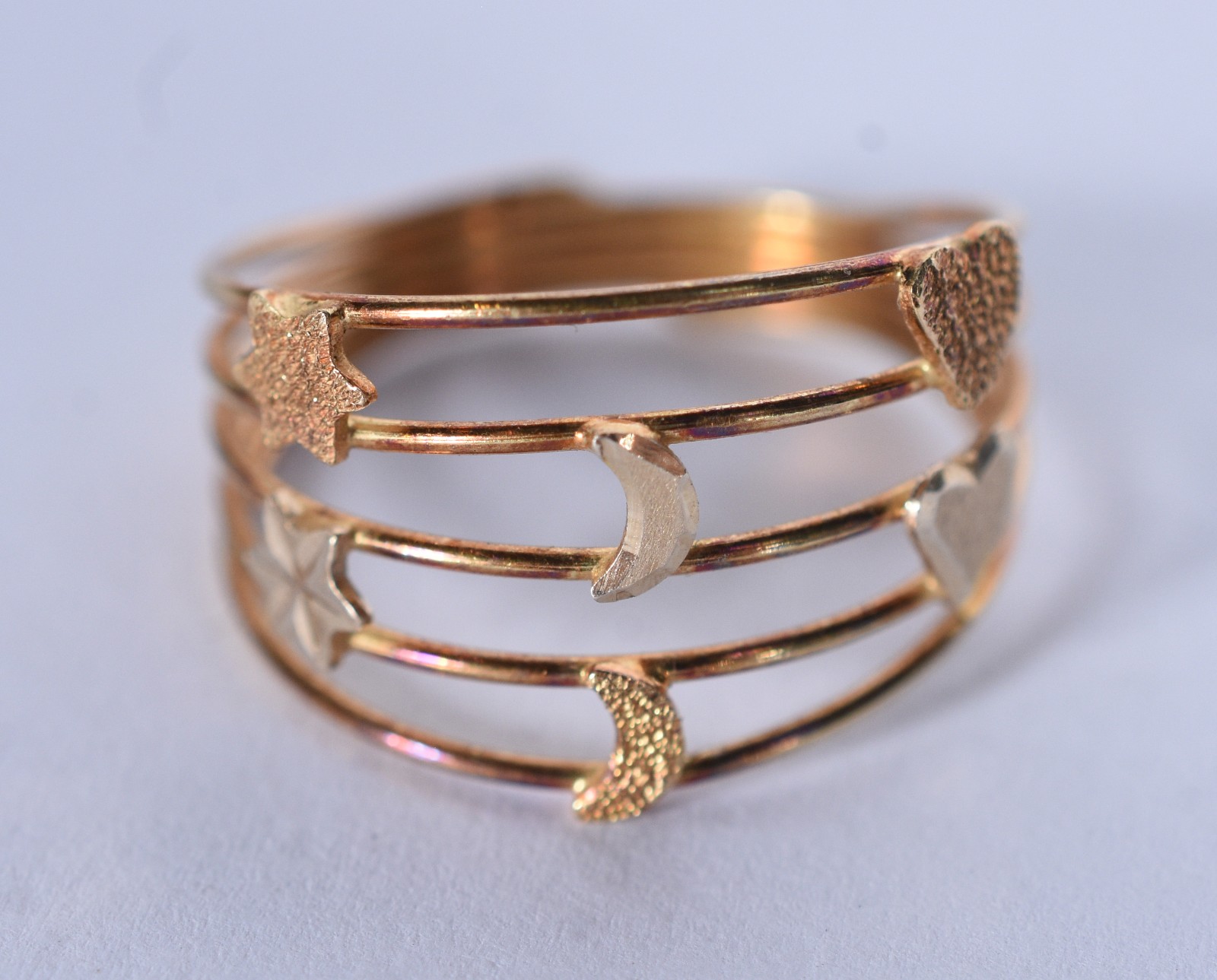 Anel de ouro 18 k, aro 17 (Por motivos de segurança a peça não se... - foto 1 de 4