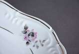 Aparelho de jantar de porcelana Schmidt compost... - Aparelho de jantar de porcelana Schmidt composto de: 11 pratos rasos, 12 pratos fundos, 12 pratos de  bowl, 2 travessas redondas fundas, sopeira...