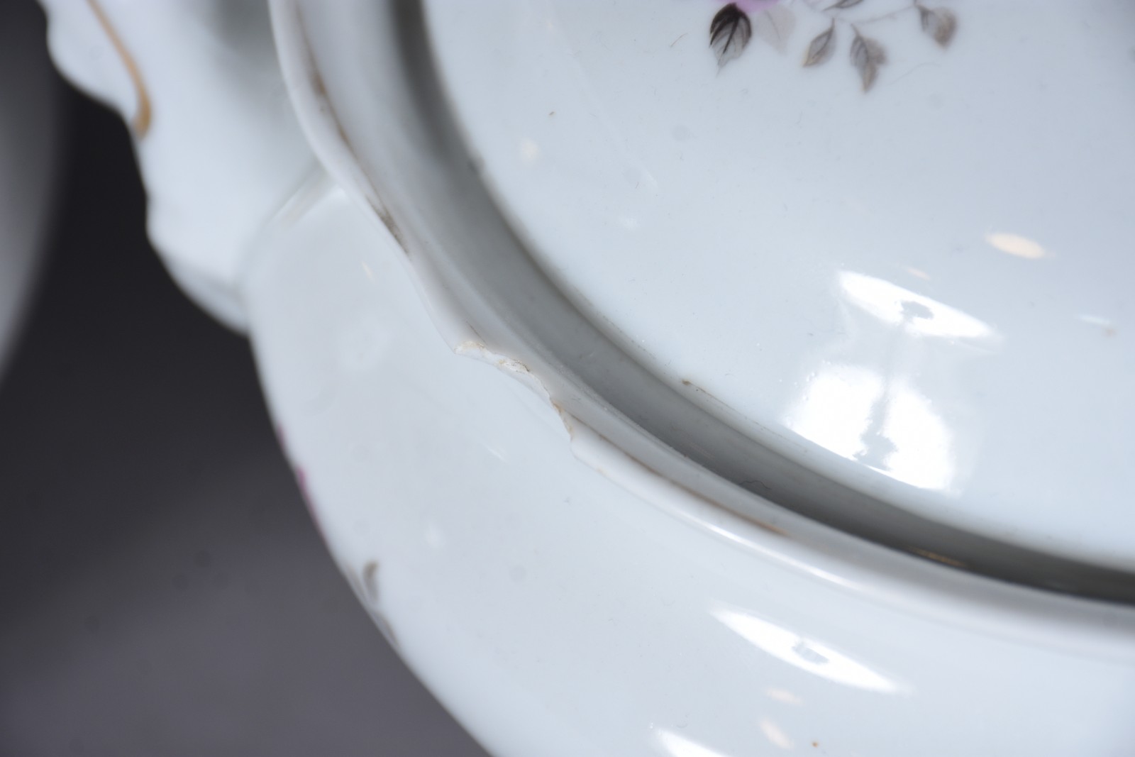 Aparelho de jantar de porcelana Schmidt composto de: 11 pratos rasos... - foto 5 de 5