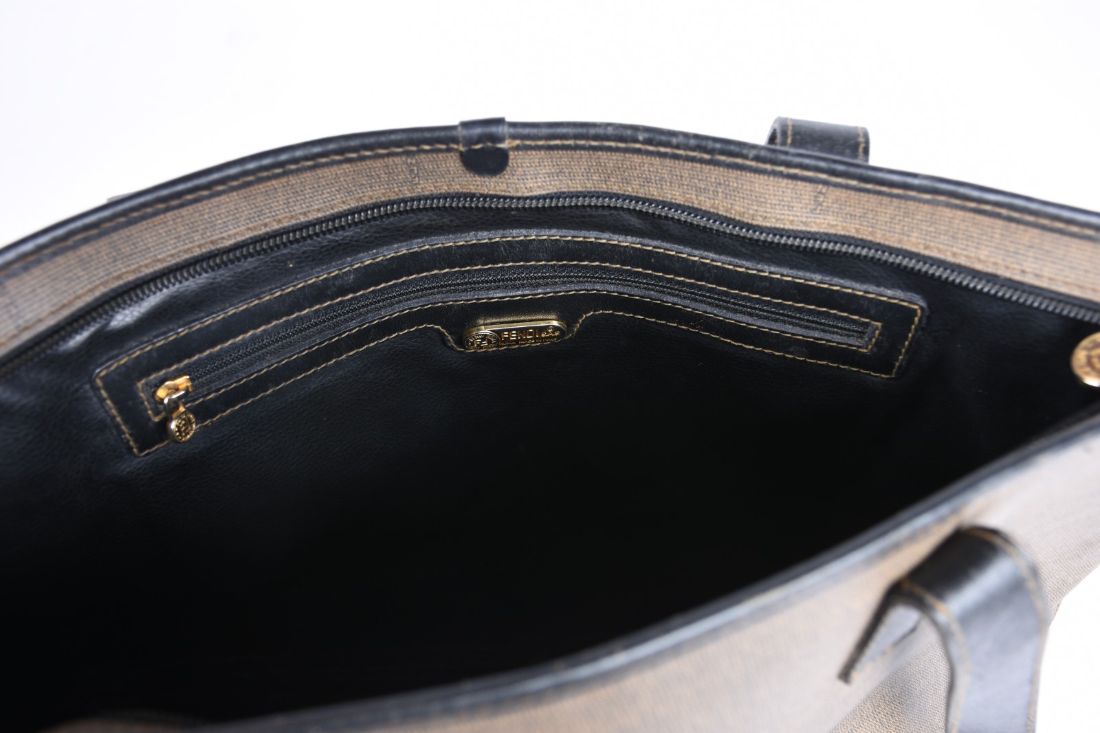 Bolsa feminina. - foto 6 de 11