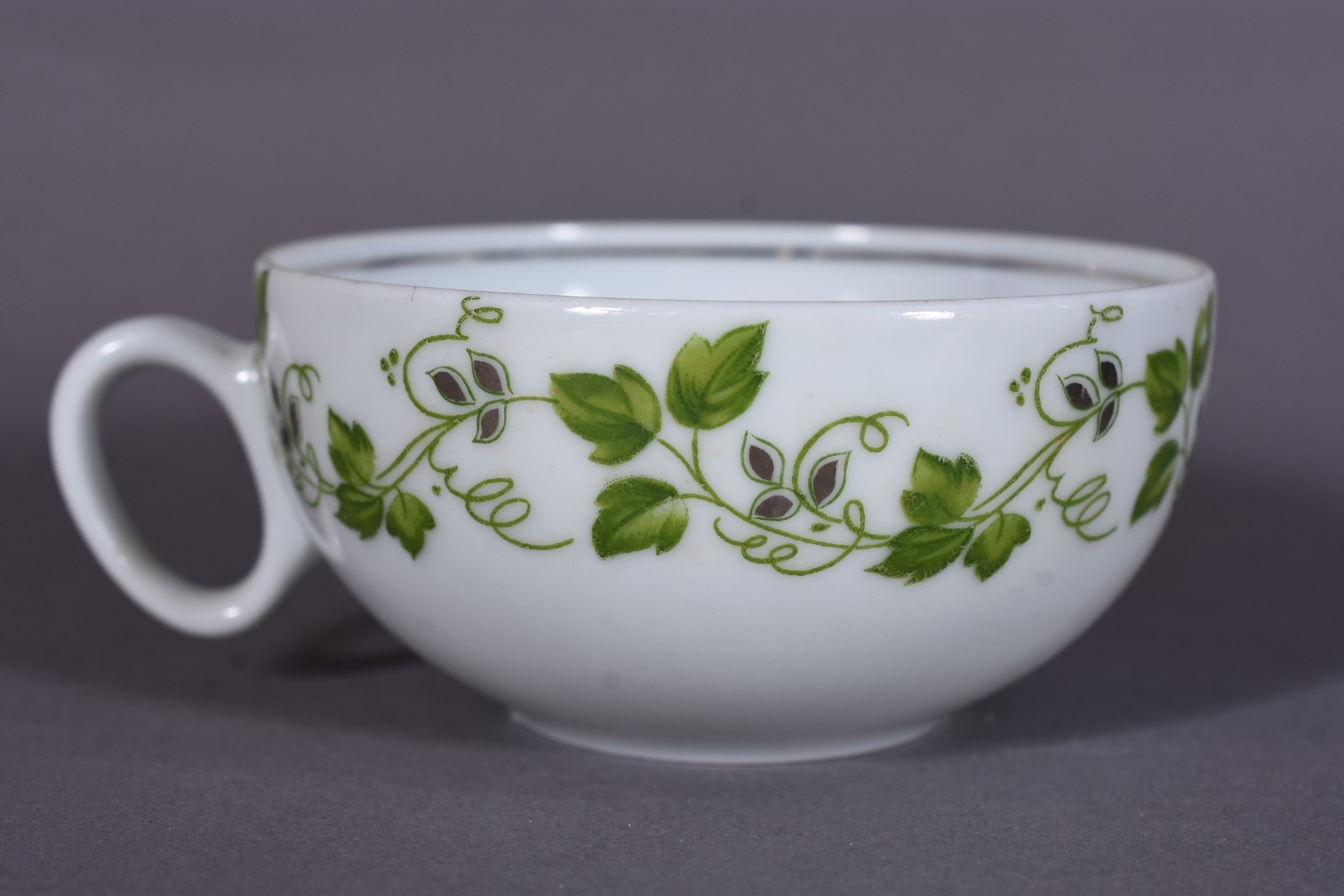 Aparelho de chá e café de porcelana Renner composto: 5 xícaras para... - foto 4 de 9