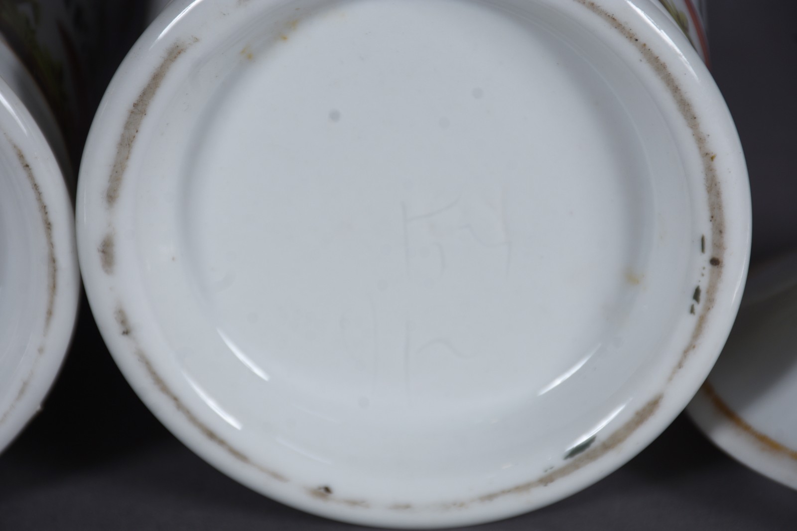 Par de potes de farmácia de porcelana francesa. - foto 4 de 4