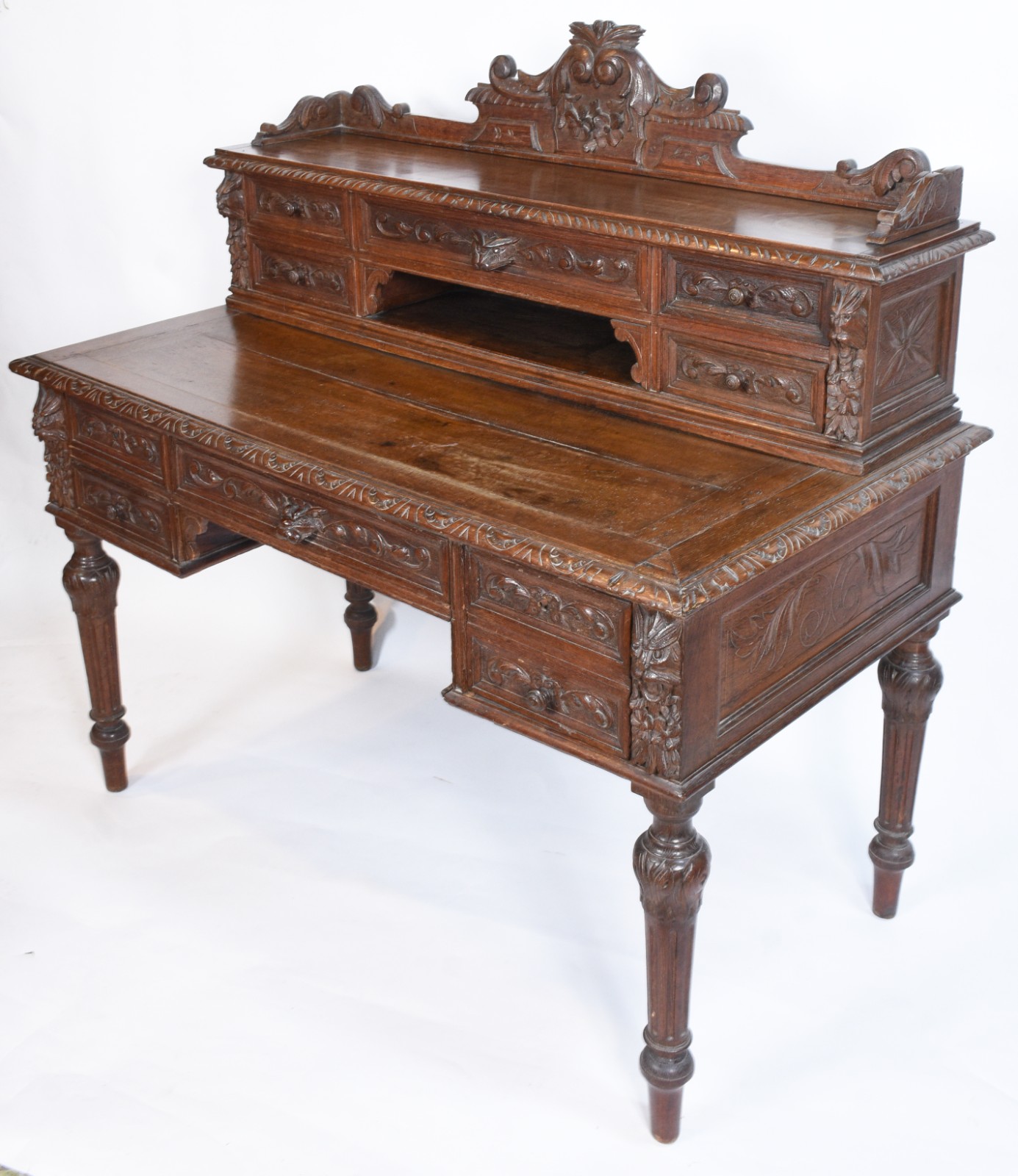 Mesa escrivaninha de madeira nobre com entalhes, parte inferior com... - foto 1 de 11