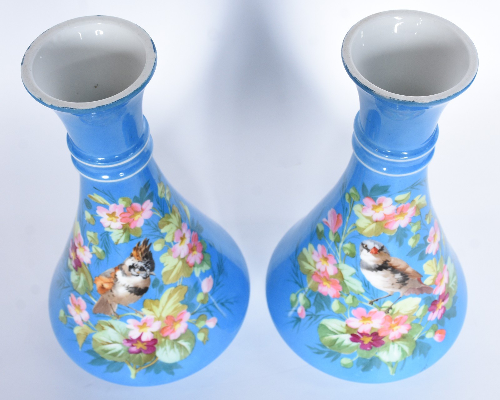Par de vasos de porcelana Velho Paris na cor azul com pássaros e... - foto 3 de 4