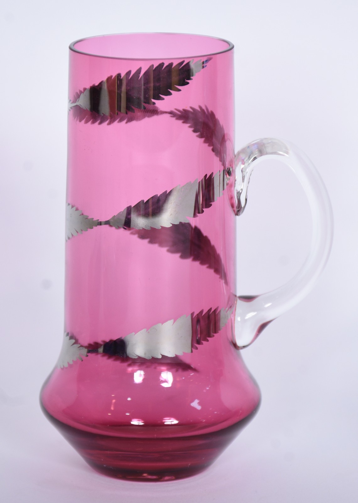 Cinco jarrinhas de vidro individuais na cor rose com folhas prateadas. - foto 5 de 6