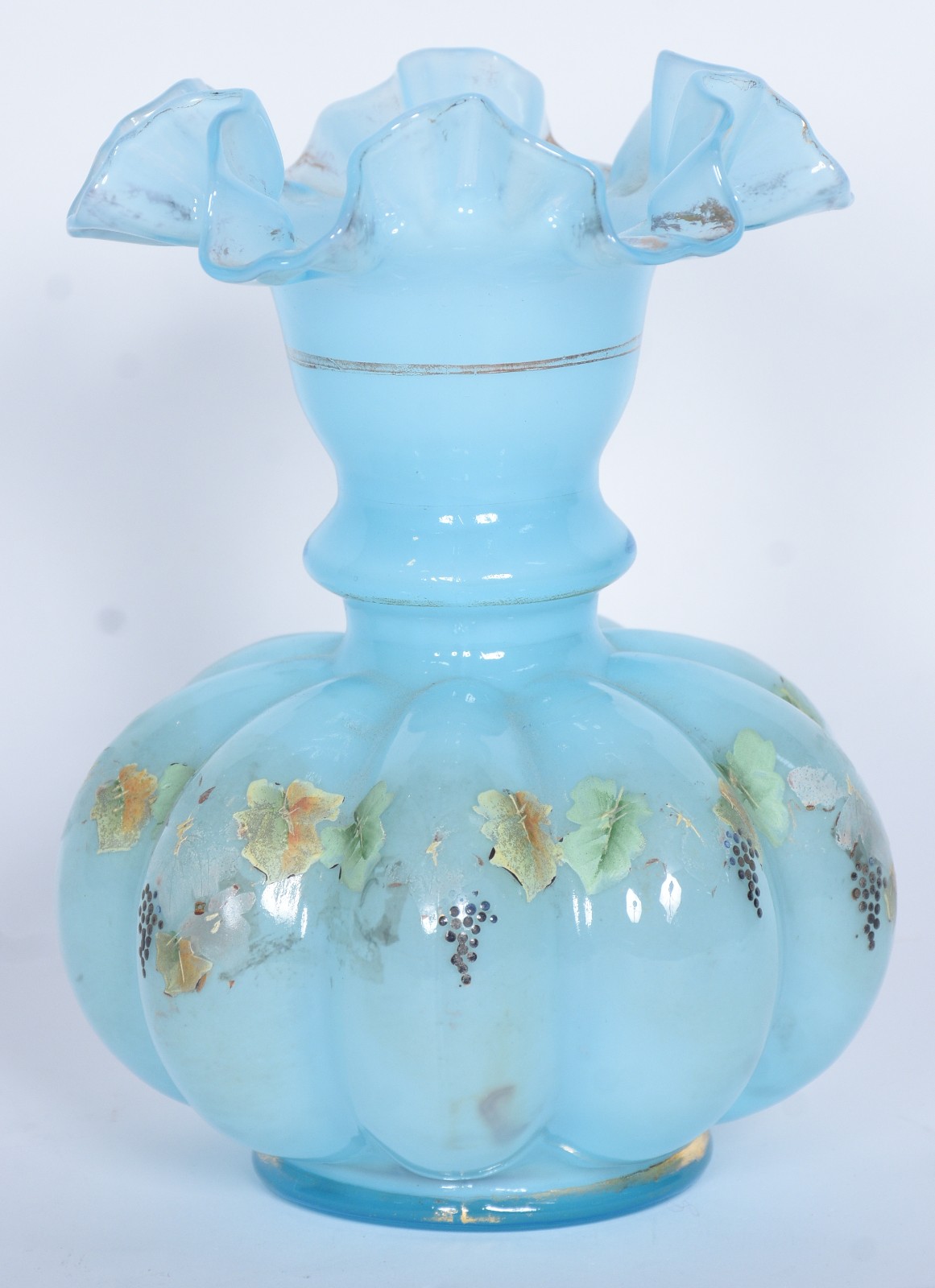 Vaso de vidro opalinado azul trabalhado em gomos e decorado com... - foto 2 de 8