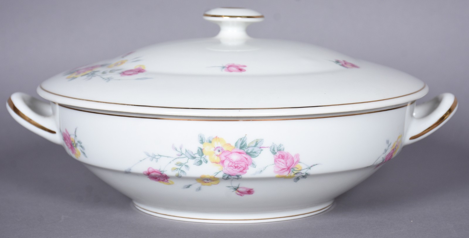 Aparelho de jantar de porcelana francesa "Charles Ahrenfeldt"... - foto 8 de 10