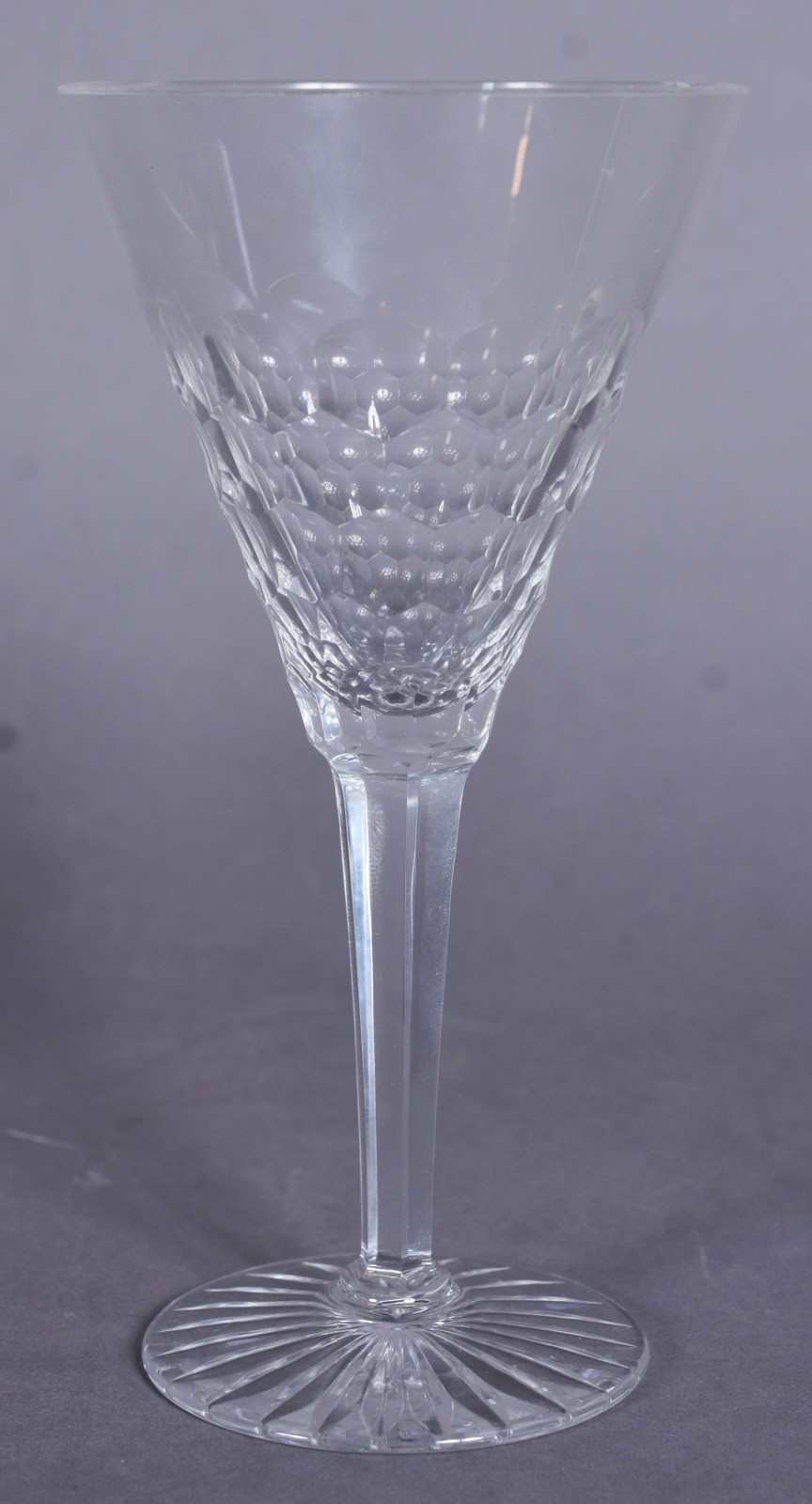 Serviço de copos de cristal lapidado, composto de: 14 taças para... - foto 4 de 11
