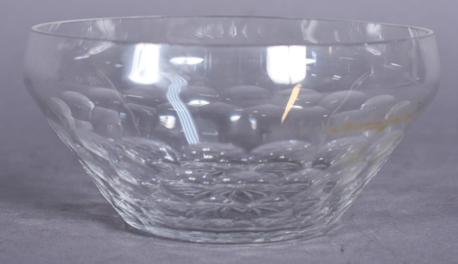 Serviço de copos de cristal lapidado, composto de: 14 taças para... - foto 7 de 11