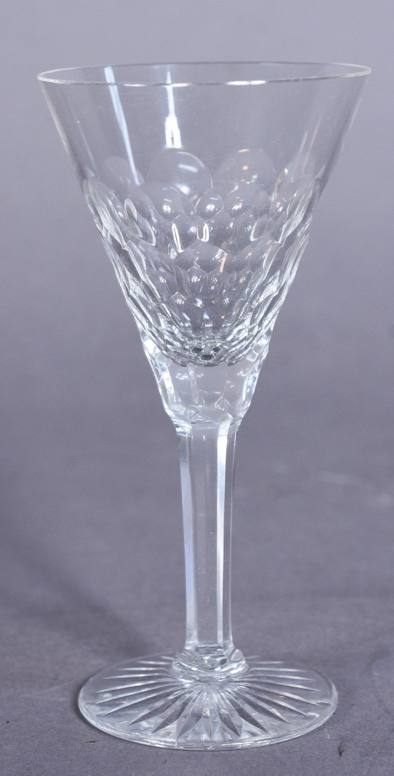 Serviço de copos de cristal lapidado, composto de: 14 taças para... - foto 8 de 11