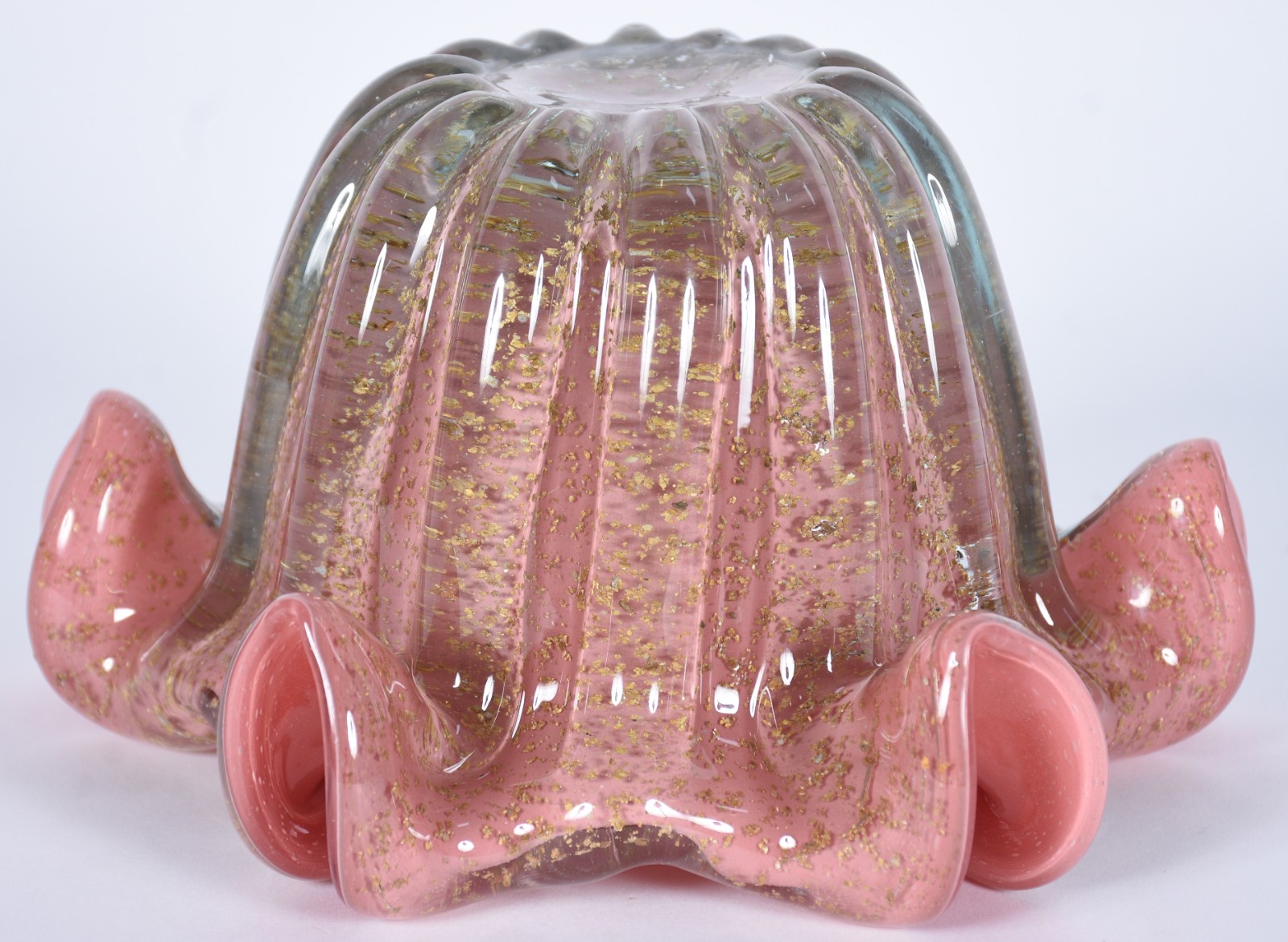Centro de mesa de vidro decorativo na cor rosa com pó de ouro... - foto 3 de 4