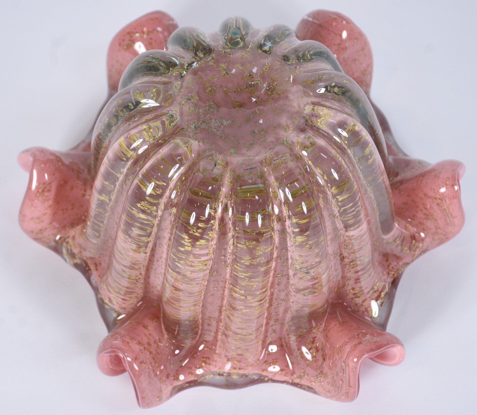 Centro de mesa de vidro decorativo na cor rosa com pó de ouro... - foto 4 de 4
