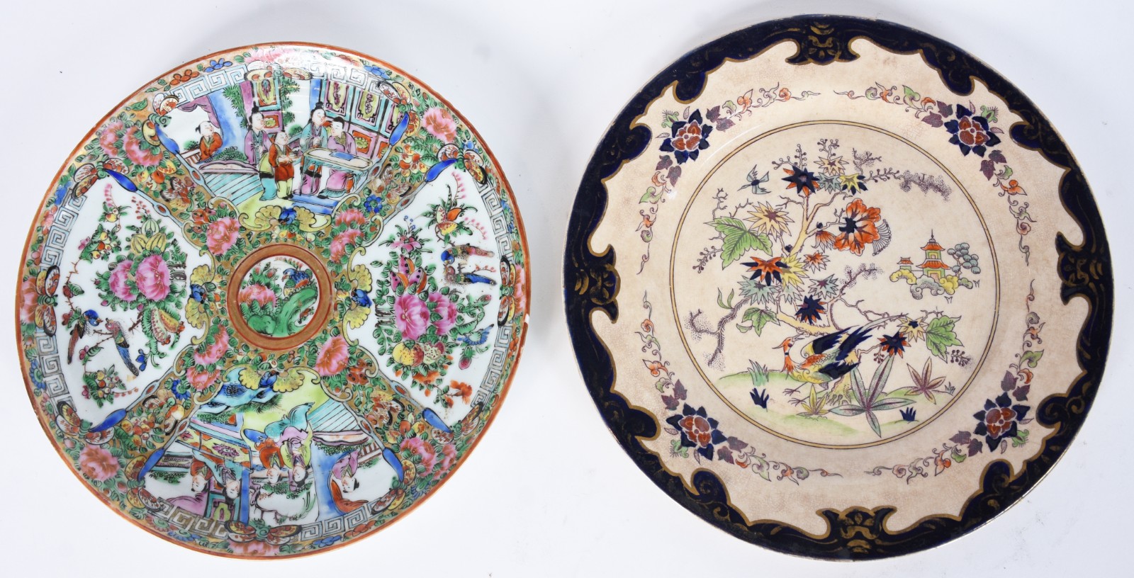 Três peças diversas de porcelana, sendo 2 pratos orientais (mínimo... - foto 2 de 8
