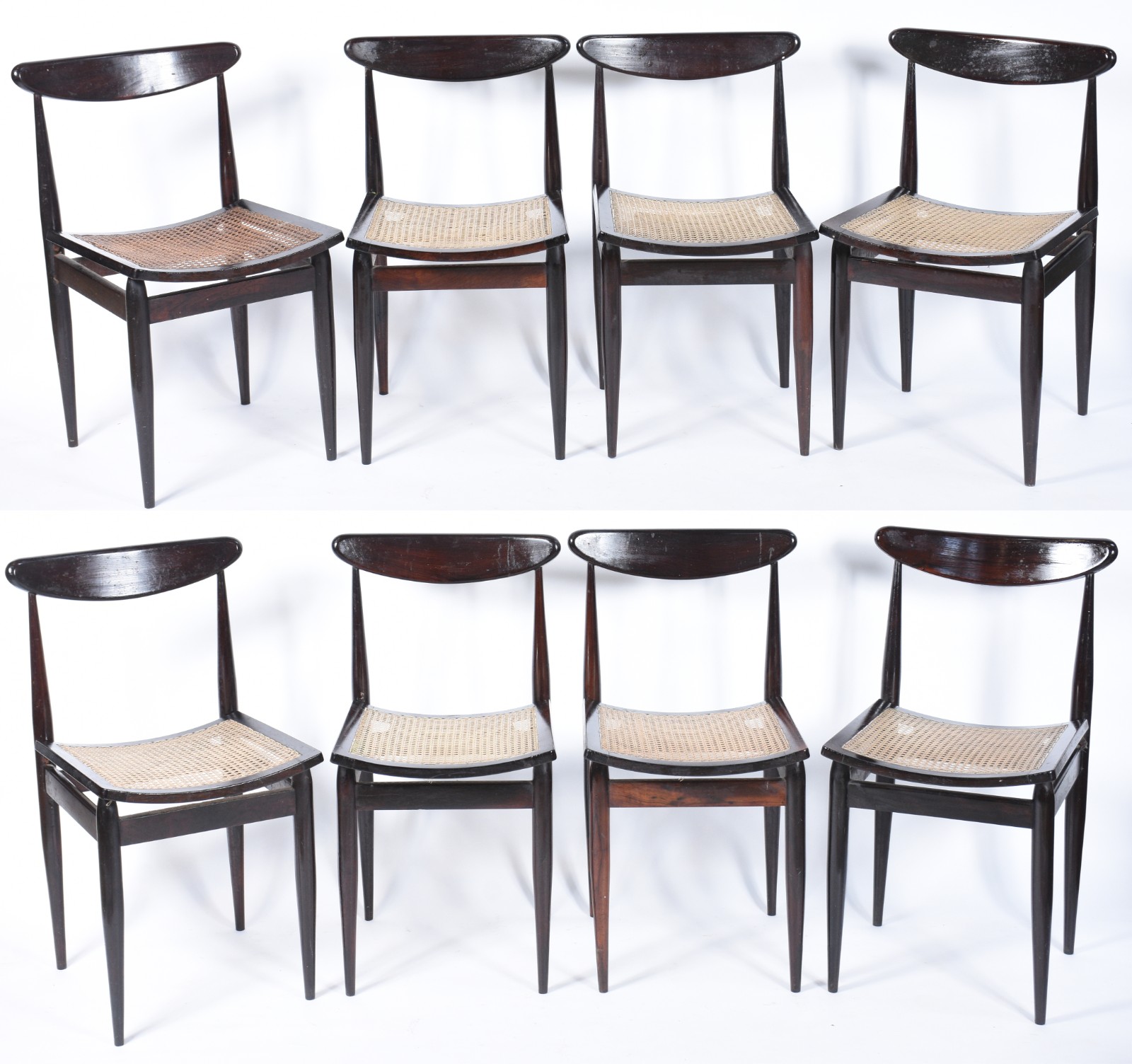 Conjunto com oito cadeiras para sala de jantar de madeira nobre com... - foto 1 de 10