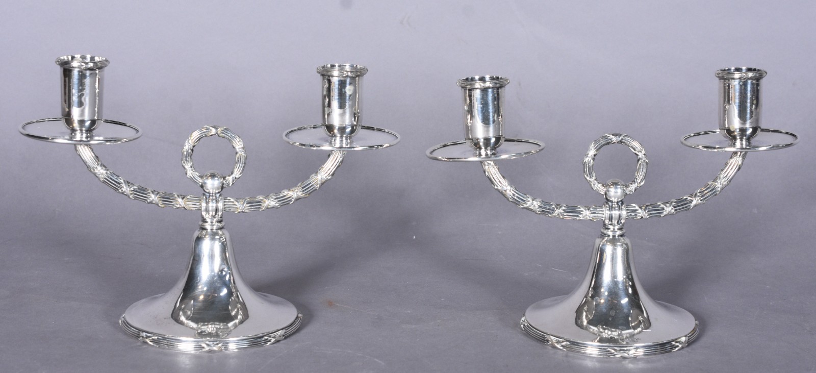 Par de candelabros de prata portuguesa contraste Javali, Leitão... - foto 1 de 6