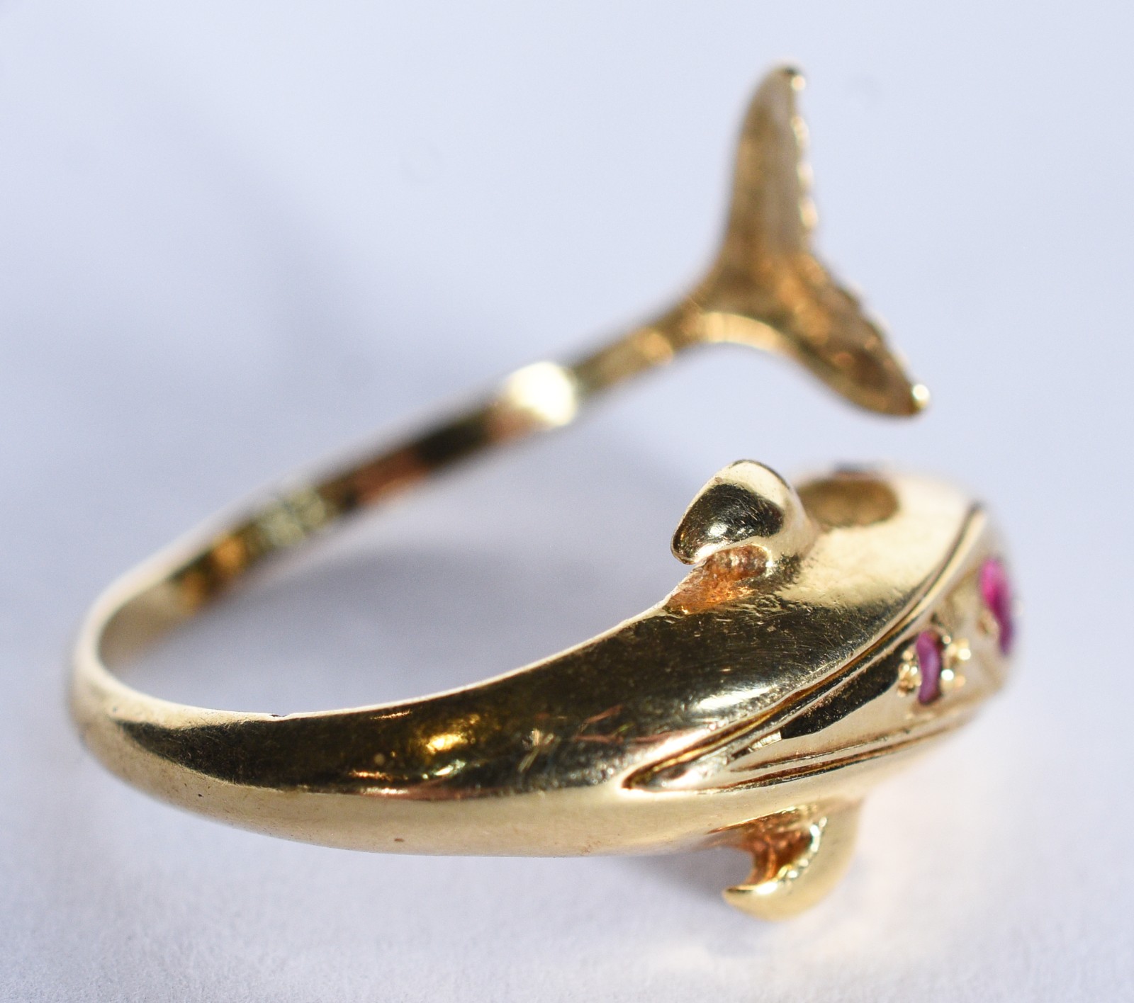 Anel de ouro 18 k na forma de peixe, contraste 750, aro 13 (Por... - foto 2 de 5
