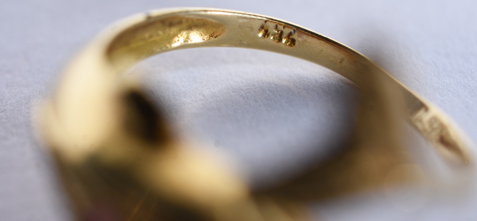 Anel de ouro 18 k na forma de peixe, contraste 750, aro 13 (Por... - foto 5 de 5