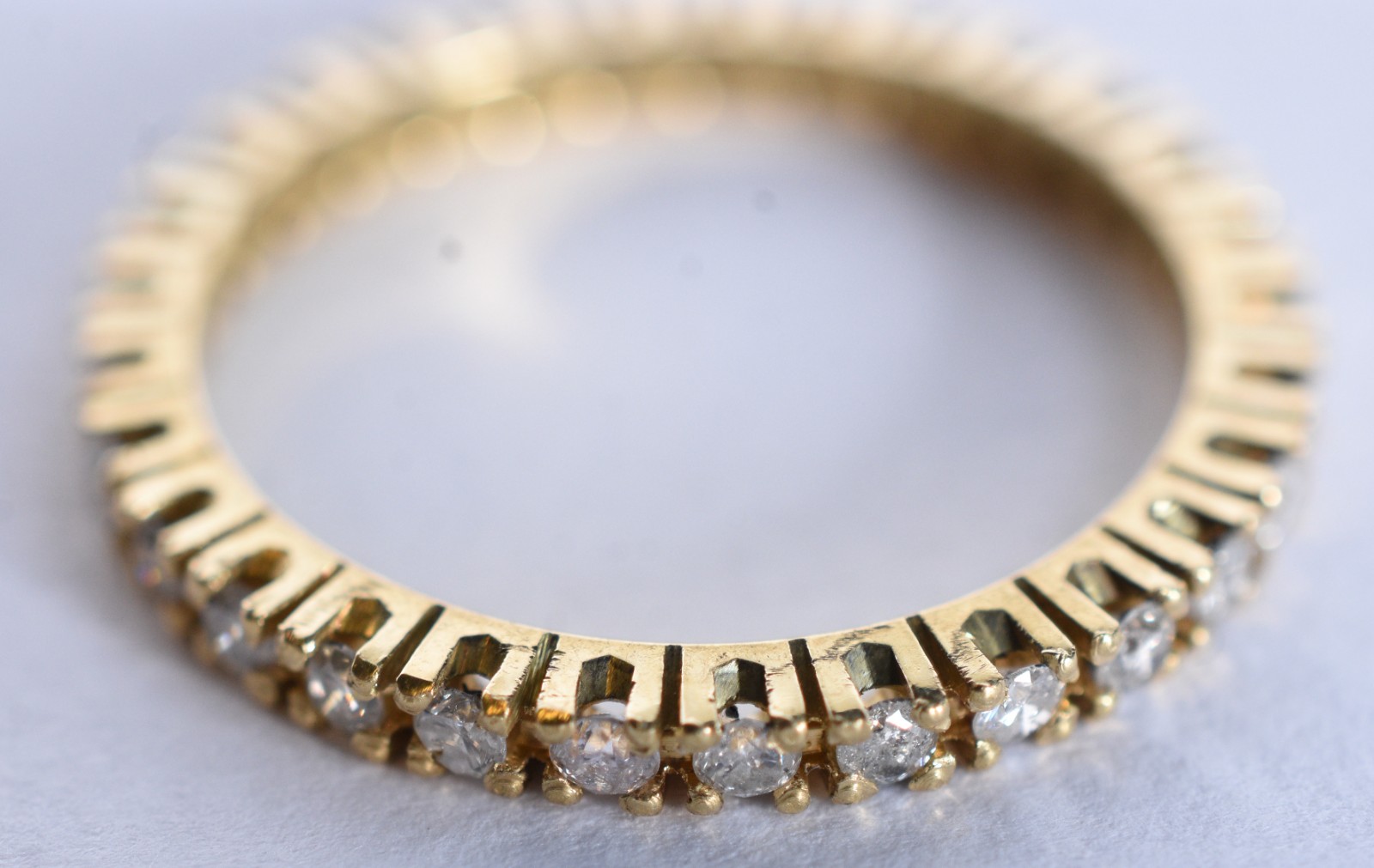Aliança completa de ouro 18 k, contraste 750 com 30 brilhantes, aro... - foto 5 de 5