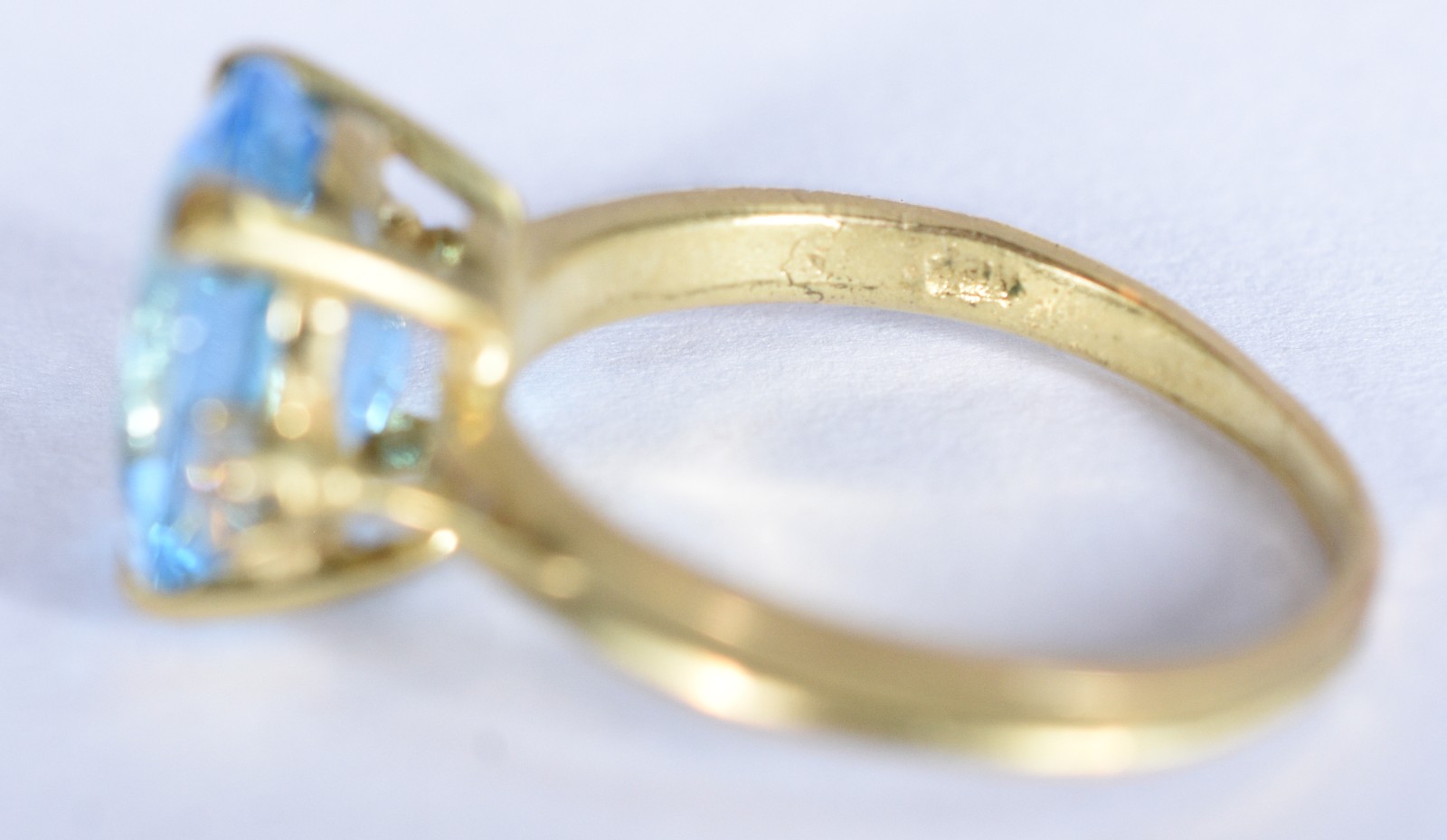 Anel de ouro 18 k, contraste 750 com pedra natural lapidação oval com... - foto 4 de 9