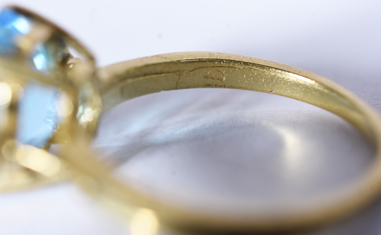 Anel de ouro 18 k, contraste 750 com pedra natural lapidação oval com... - foto 6 de 9