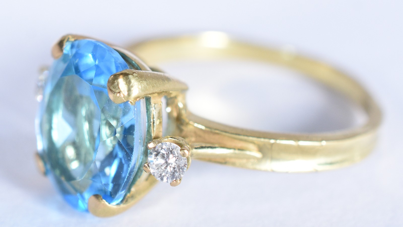 Anel de ouro 18 k, contraste 750 com pedra natural lapidação oval com... - foto 7 de 9