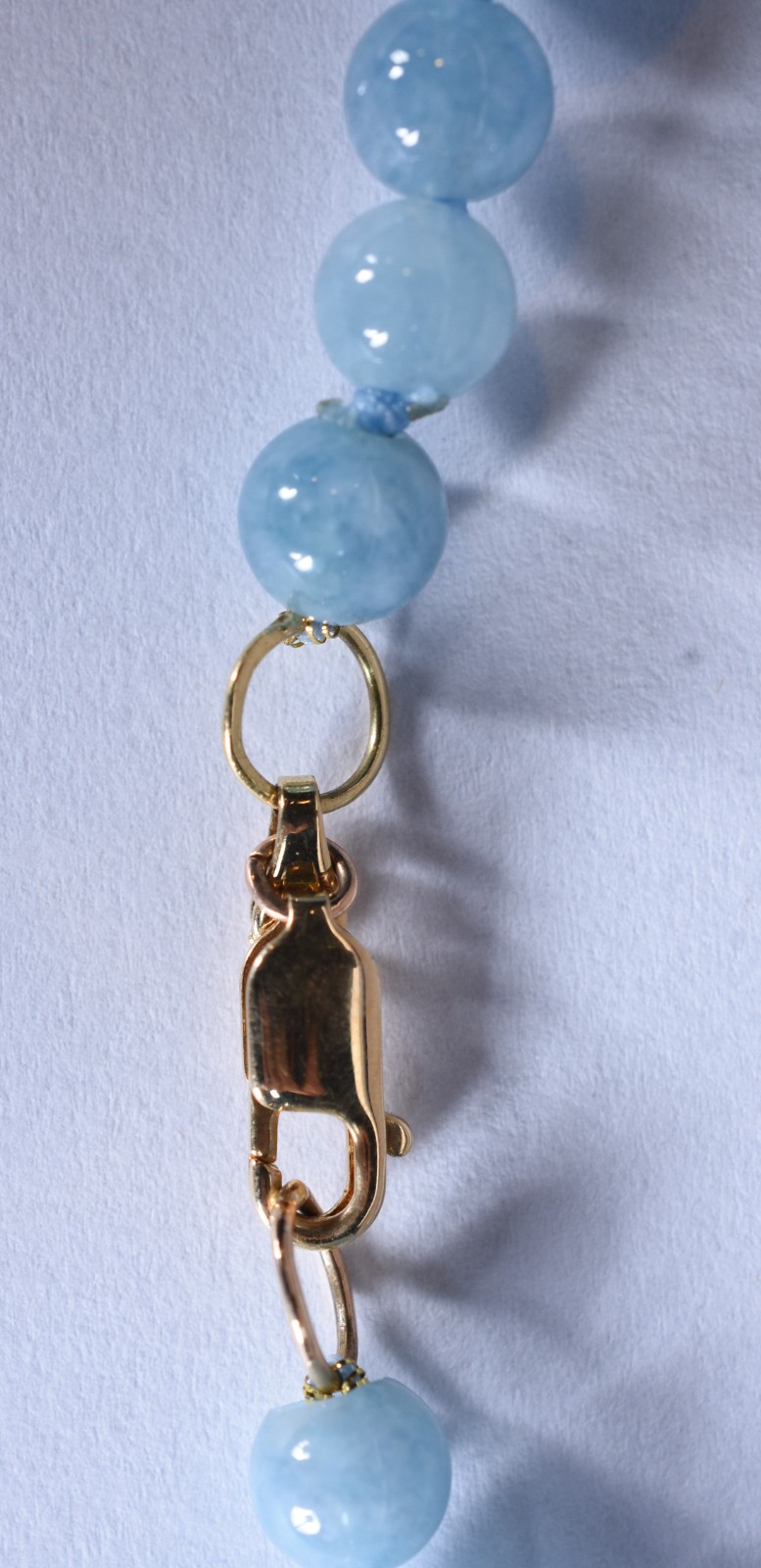 Colar com fecho mosquetão e argolas em ouro 18 k, contraste 750 (Por... - foto 4 de 5