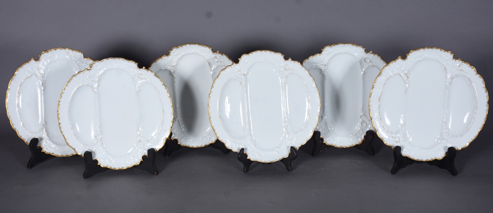 Seis pratos para "hors d'oeuvre" de porcelana francesa E. Bourgeois... - foto 1 de 4