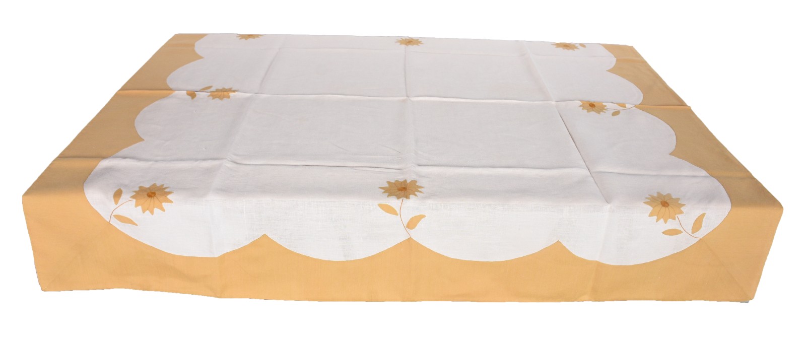 Três toalhas de mesa de linho com bordados e aplicações florais. - foto 6 de 10