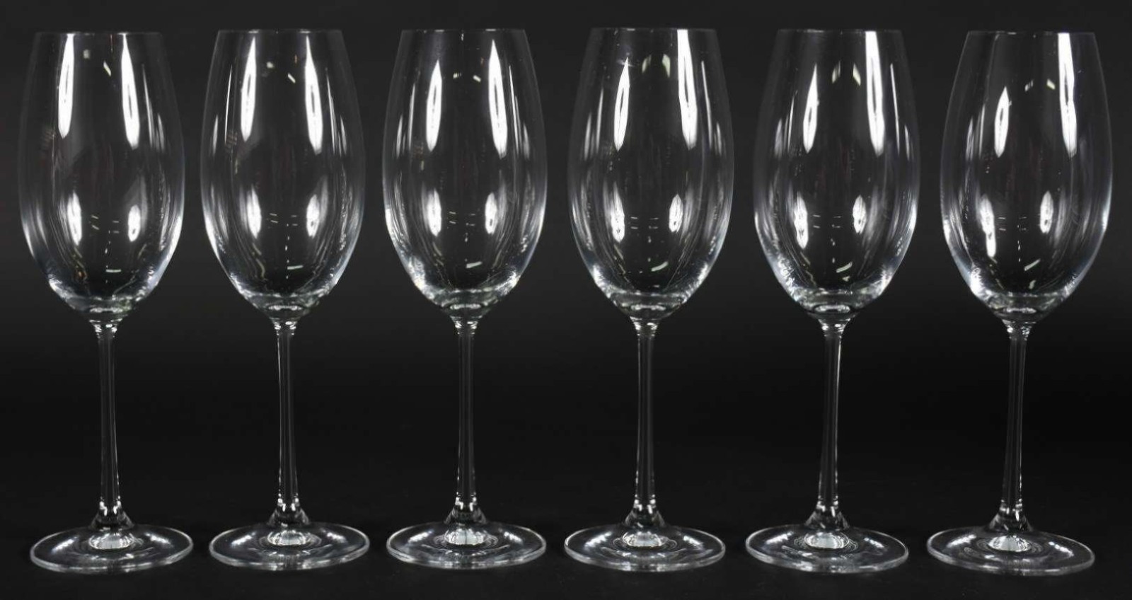 Seis taças de cristal para vinho branco, 450 ml. - foto 2 de 2