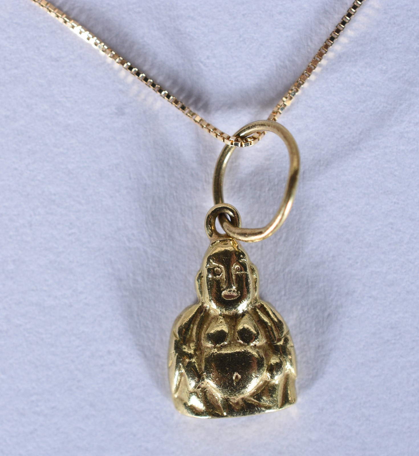Colar de ouro 18 k, contraste 750 com pendente de Buda (Por motivos... - foto 1 de 7