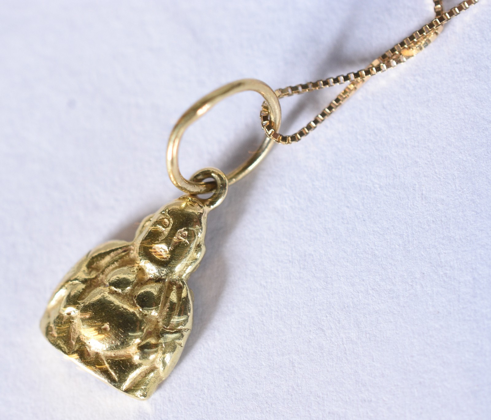 Colar de ouro 18 k, contraste 750 com pendente de Buda (Por motivos... - foto 3 de 7