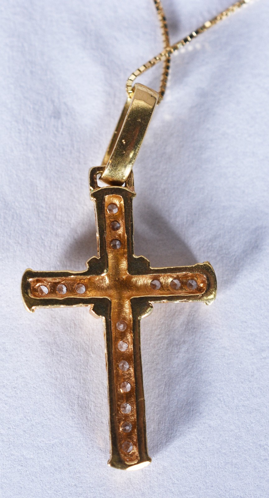 Colar de ouro 18 k, contraste 750 com crucifixo cravejado de... - foto 5 de 7