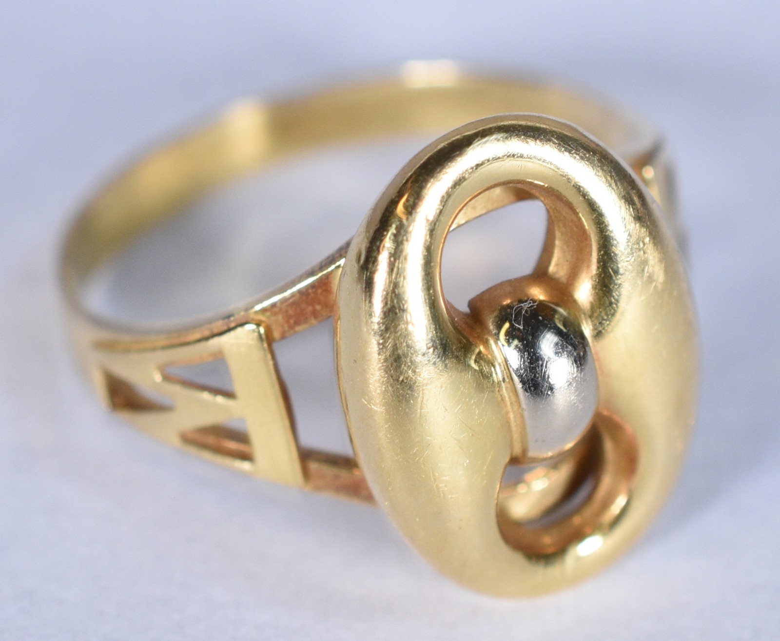Anel de ouro 18 k, contraste 750, aro 15 (Por motivos de segurança a... - foto 2 de 6