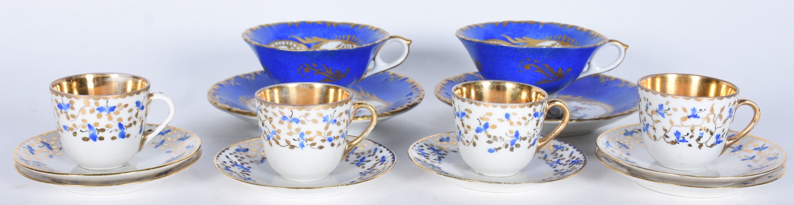 Diversas peças de porcelana, sendo: 2 xícaras de chá com pires com... - foto 2 de 10