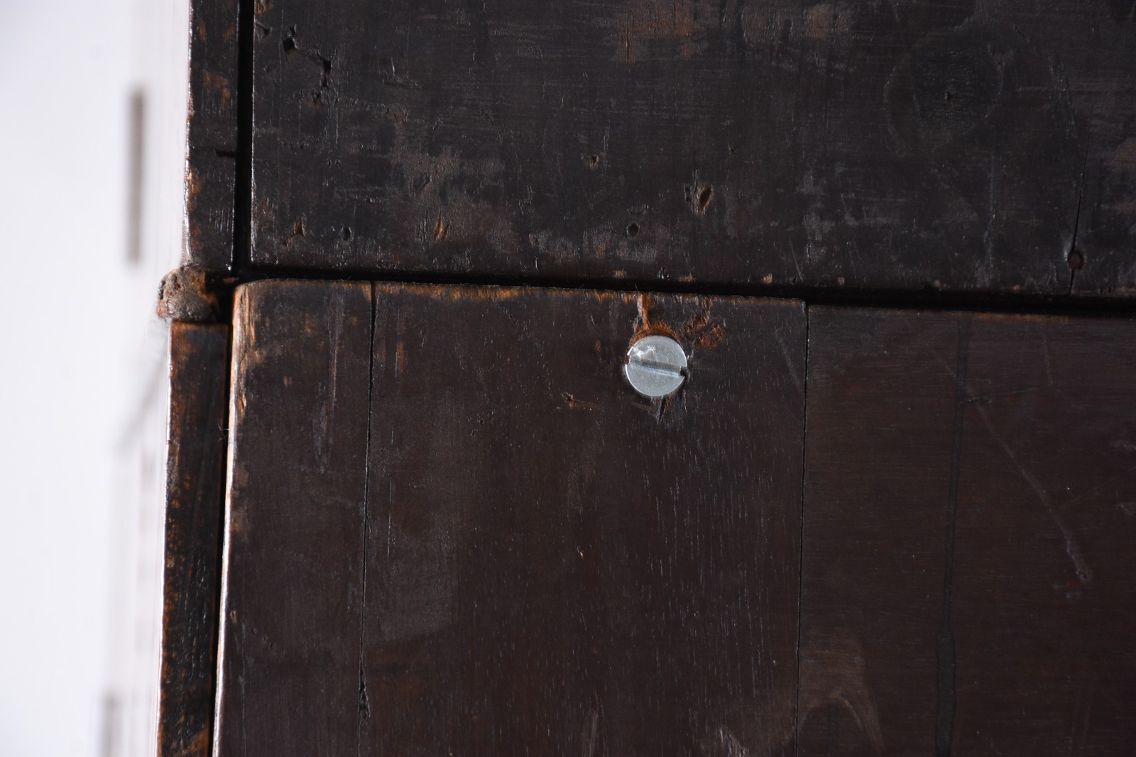 Guarda roupa de madeira nobre estilo Biedermeier. - foto 7 de 10
