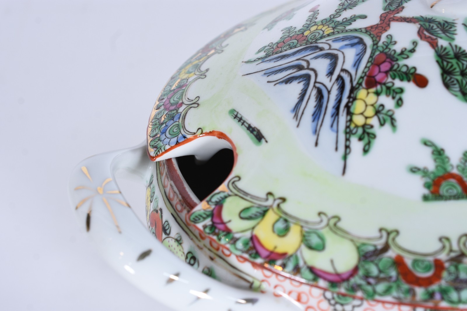 Jogo de jantar de porcelana ao gosto Mandarim composto de:12 pratos... - foto 6 de 6