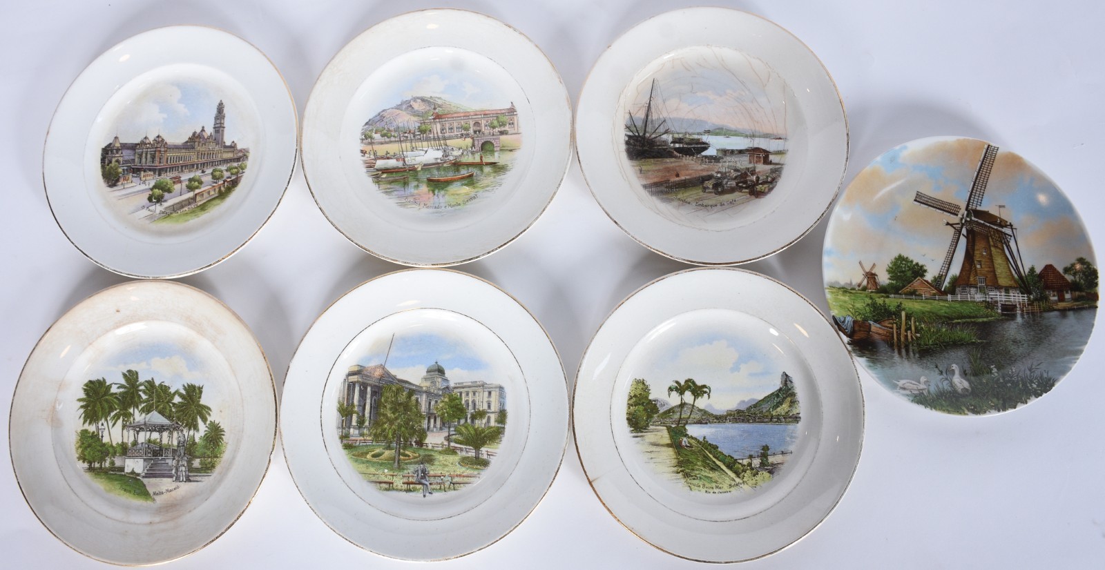Sete pratos decorativos de faiança e porcelana de diversas... - foto 1 de 7