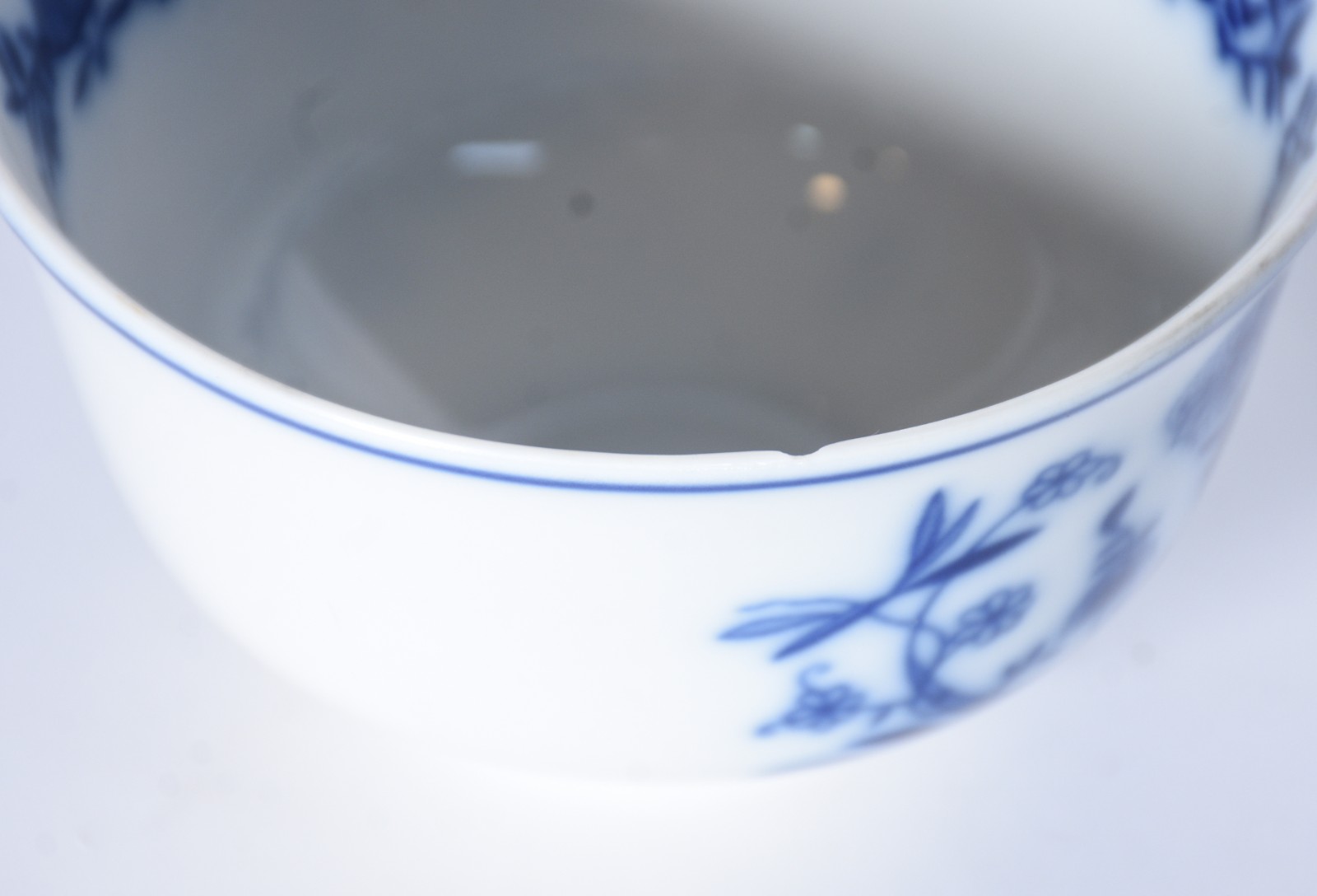 Serviço de chá de porcelana Steatita, decoração "cebolinha" em azul e... - foto 7 de 9