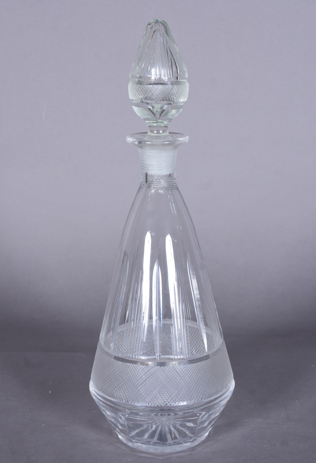 Licoreira de cristal lapidada. - foto 1 de 8