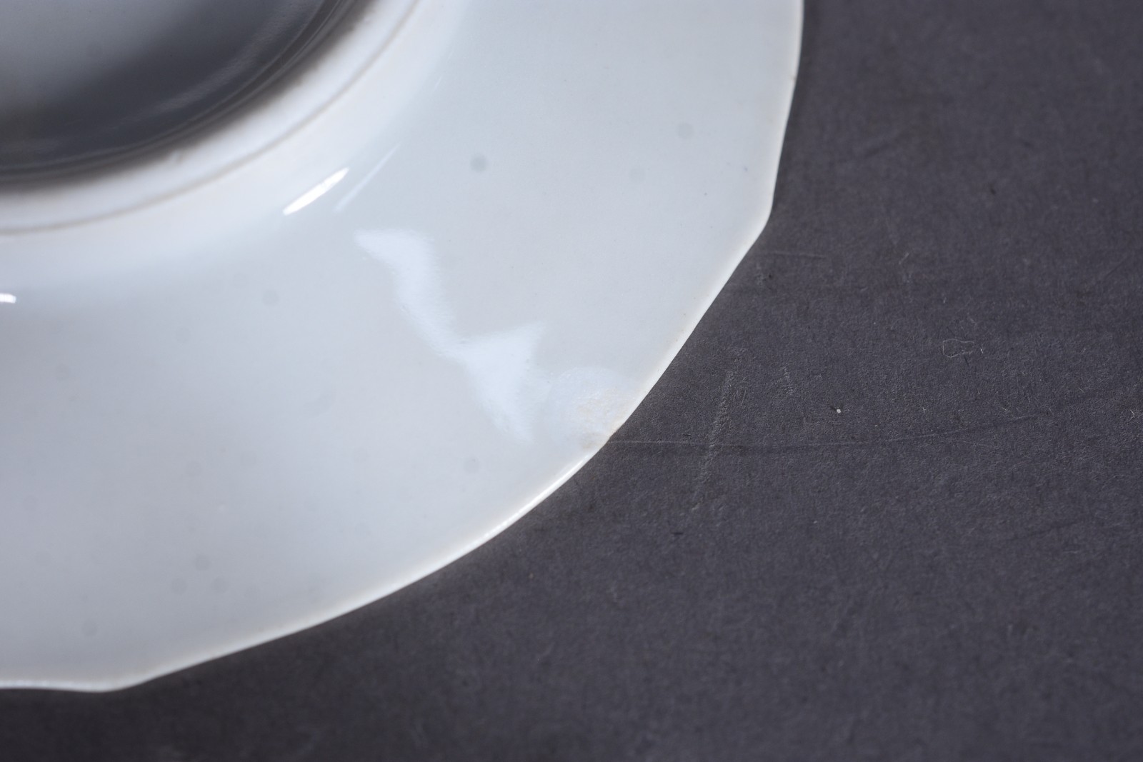 Tete a tete de porcelana com 5 peças, sendo: bule, leiteira... - foto 10 de 10