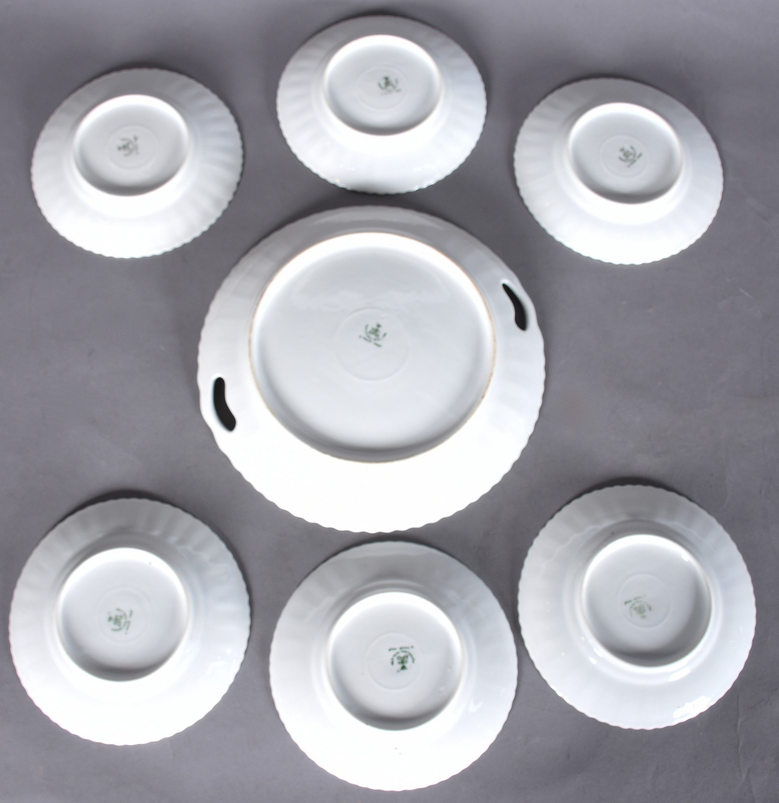 Conjunto para bolo de porcelana Real composto de: 6 pratinhos e prato... - foto 3 de 5