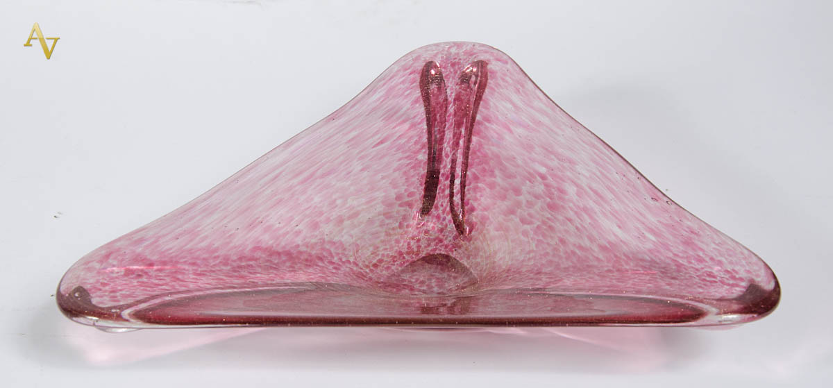 FRATELLI TOSO. Centro de mesa triangular em vidro de murano em tom de...