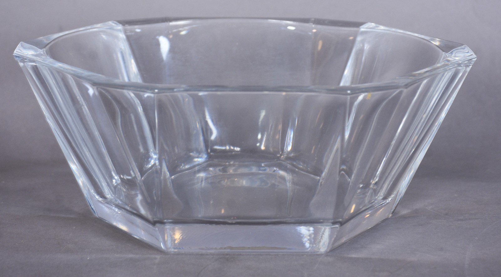 Bowl de cristal facetado. - foto 1 de 4