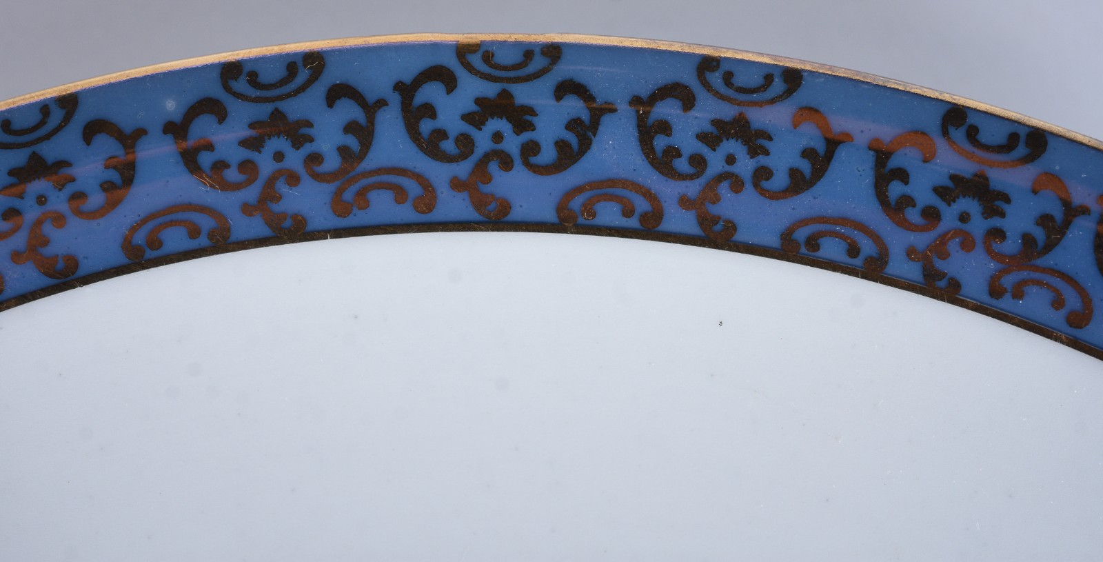 Serviço de jantar de porcelana Renner com borda azul composto de: 14... - foto 2 de 6