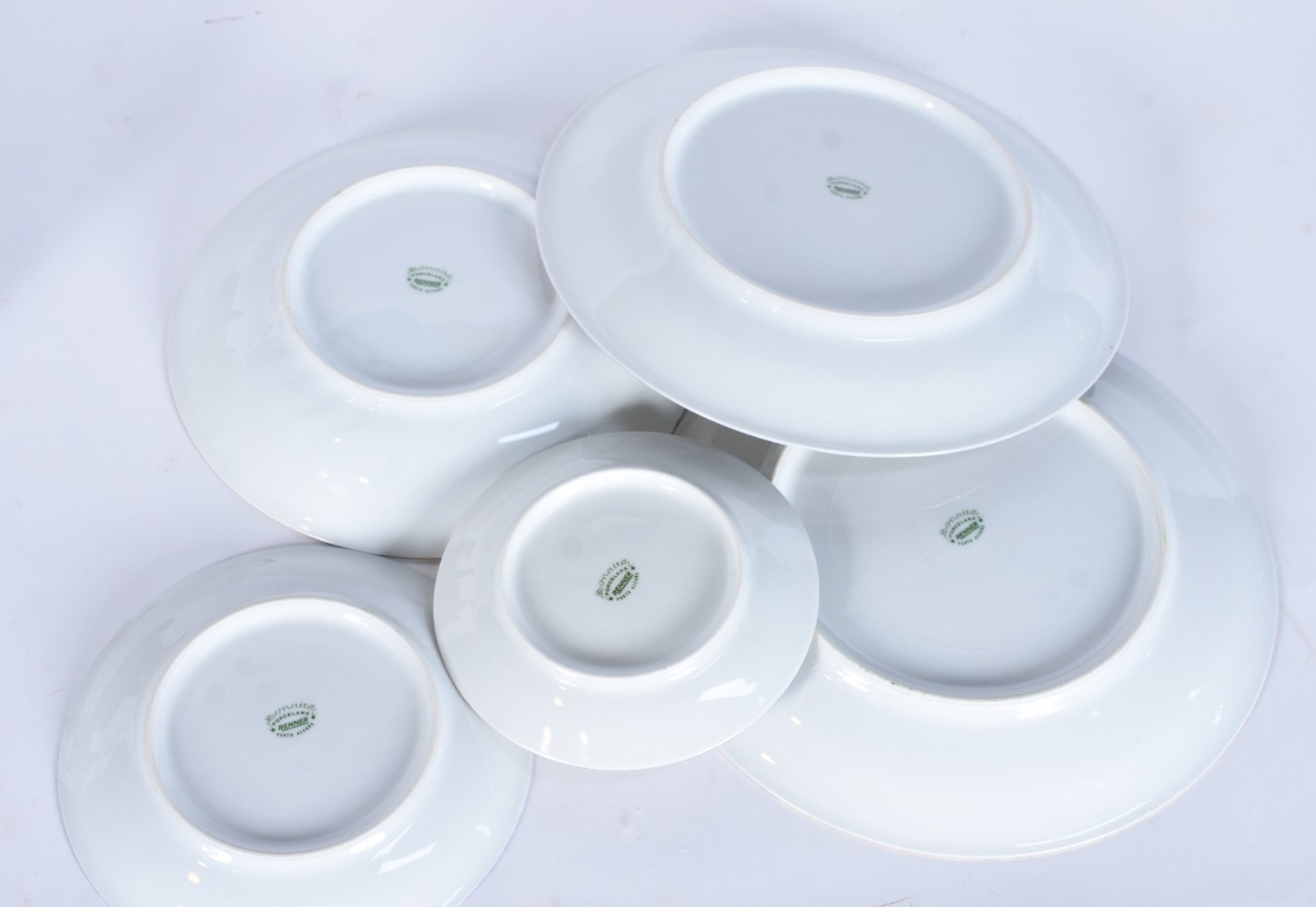 Serviço de jantar de porcelana Renner com borda azul composto de: 14... - foto 3 de 6