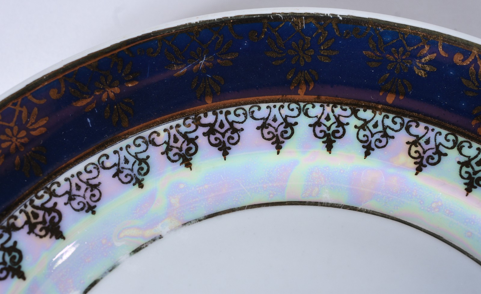 Serviço de jantar de porcelana Schmidt composto de: 12 pratos rasos... - foto 4 de 10